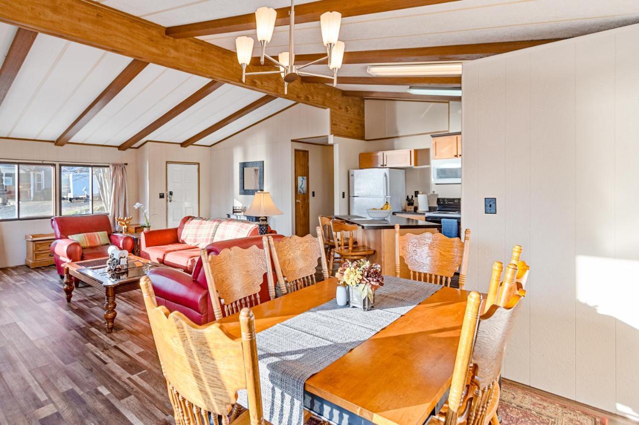Downtown Harrison Lakefront Getaway Екстер'єр фото