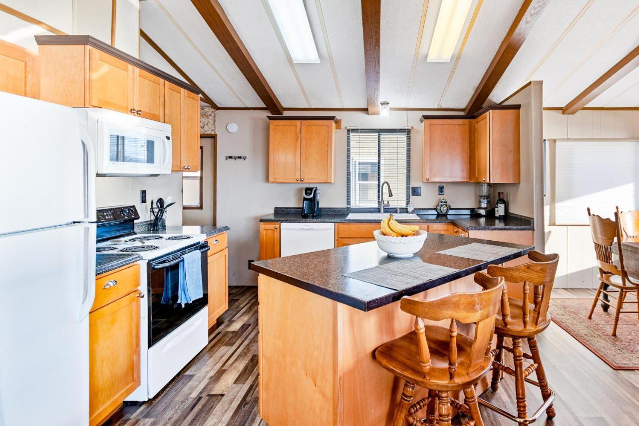 Downtown Harrison Lakefront Getaway Екстер'єр фото